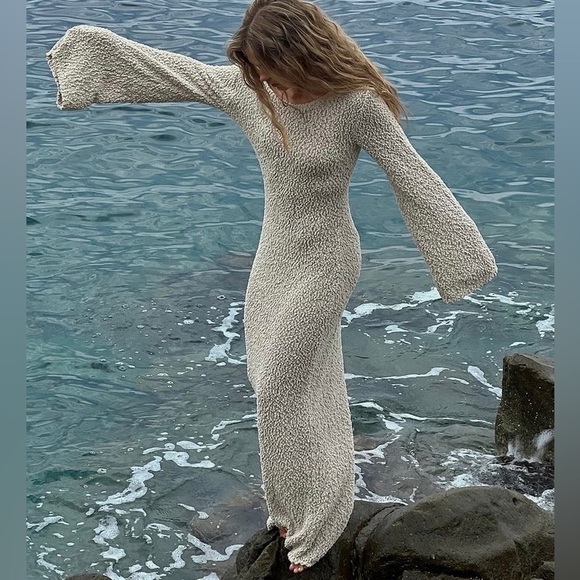 Catalina Cream Feminine Scoop Neck Bell Sleeve Boucle Knit Maxi Dress - Picture 7 of 8